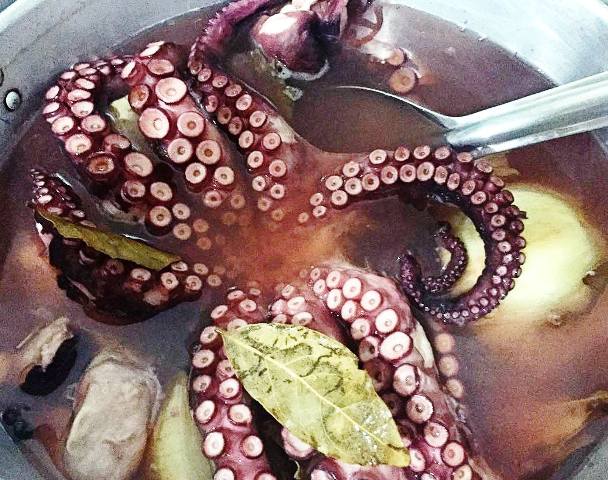 Chef Antonio Mendes para festejar o aniversario da Vila vai fazer uma receita de polvo