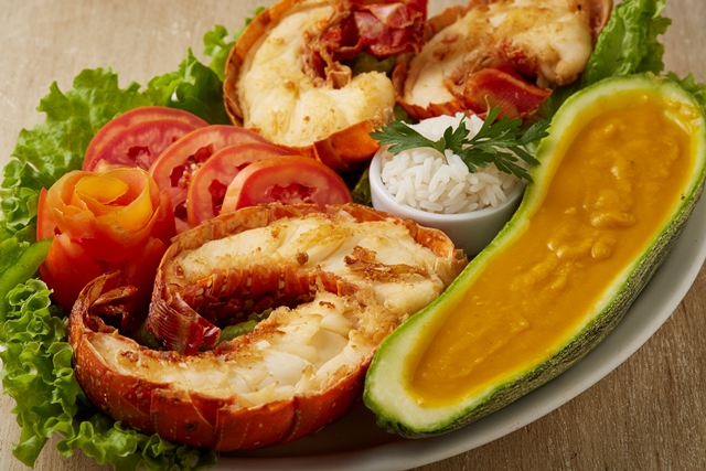 Restaurante e Receptivo Marazul - Lagosta a la Moranga