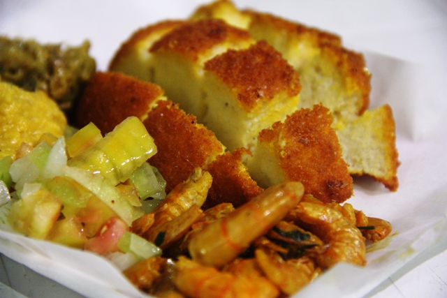 Acarajé com estilo do Cheiro de Dendê