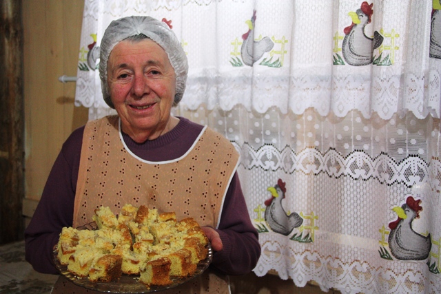 Na cozinha da alemã Isolde Ramm é uma das melhores da culinária tradicional dos imigrantes 