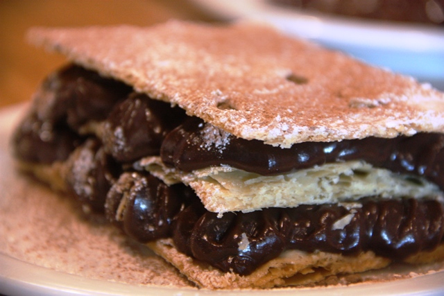 Mil folhas com chocolate é de comer rezando