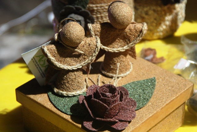 Artesanato do coco é uma tradição de São José da Coroa Grande