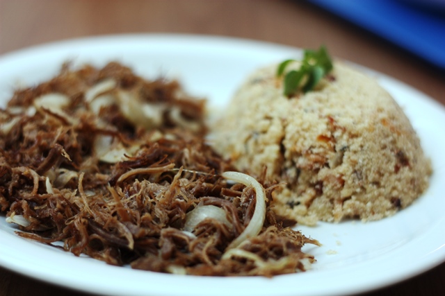 Carne de sol (com ou sem nata) e feijão tropeiro
