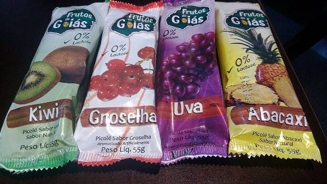 Picolés de frutas zero de lactose