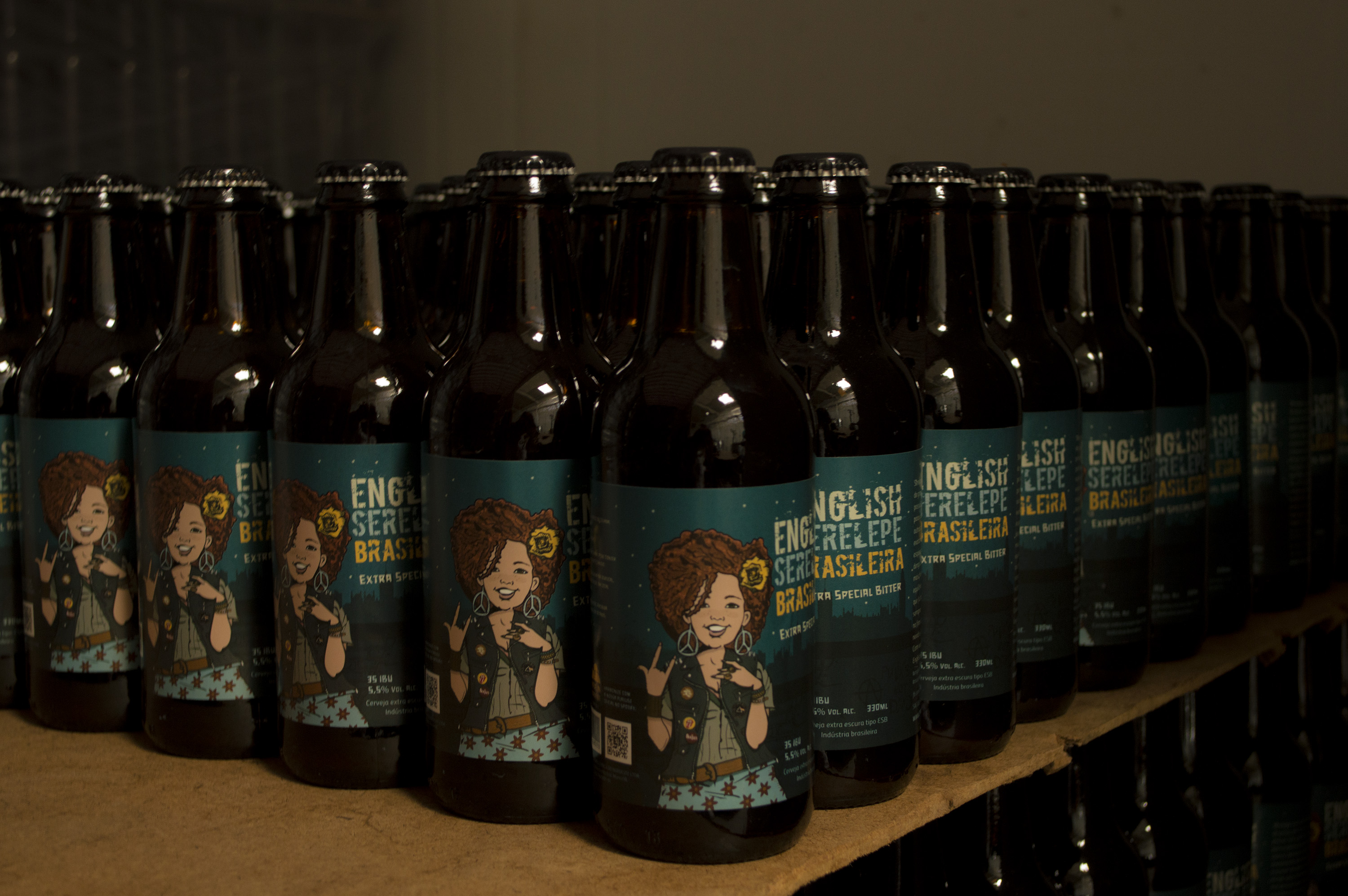 quinta-feira (09), às 19h, no Divina Gula, com a English Serelepe Brasileira, um clássico do estilo inglês Extra Special Bitter (ESB) e sucesso nos pubs londrinos - que será vendido on tap (chopp) a R$9,90.