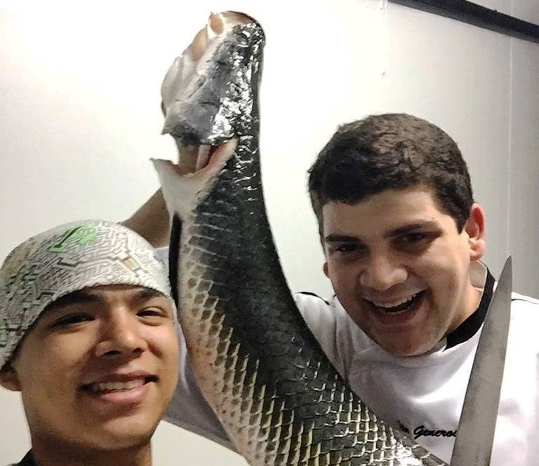 Olha o Peixe! Cozinha não é glamour é muito trabalho, como tratar um peixe 