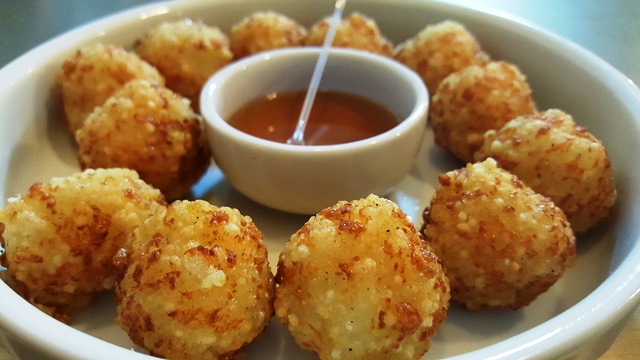 Bolinho de queijo com tapioca