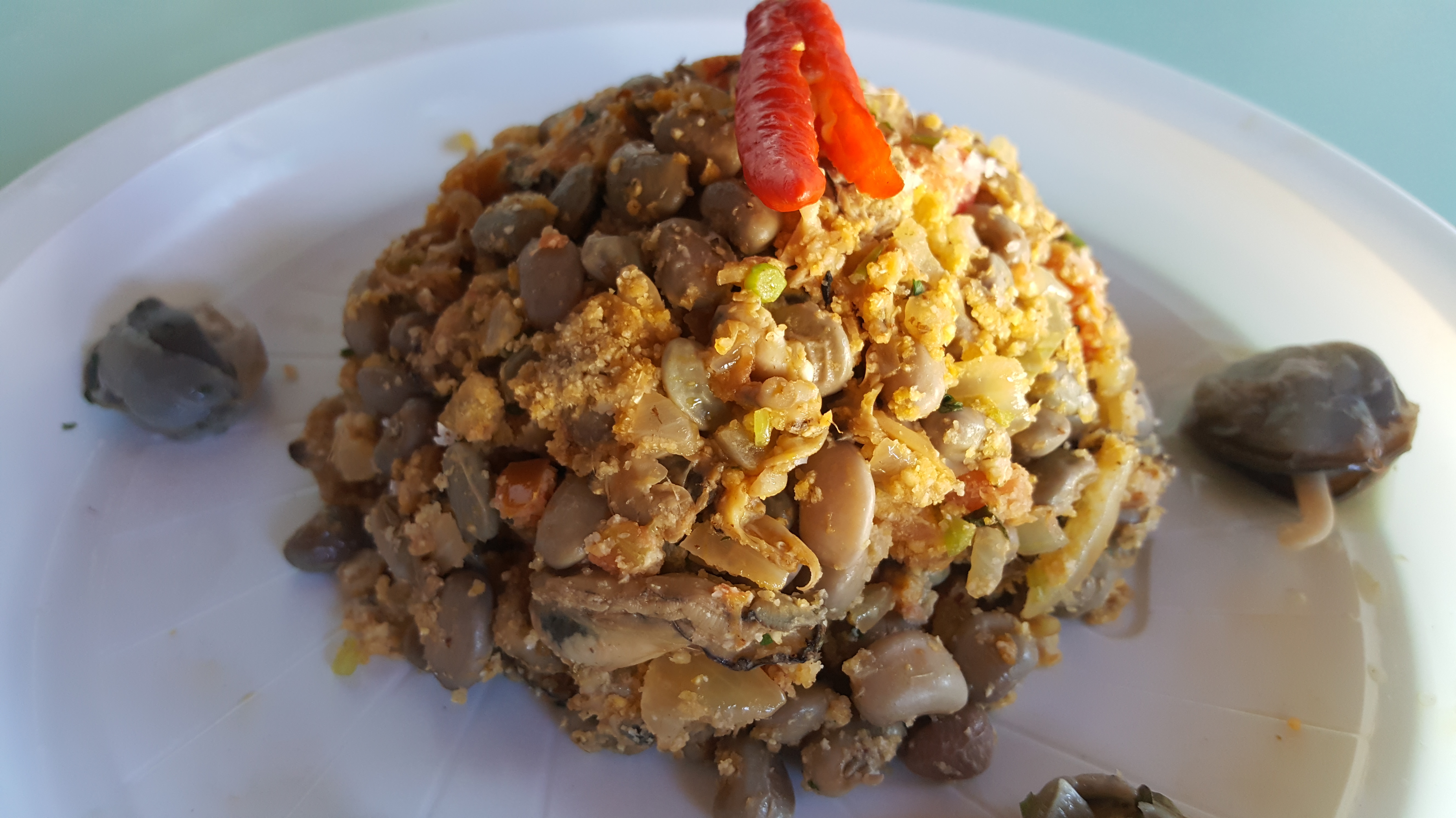 Feijão tropeiro de moluscos da Palateia