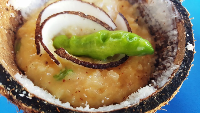 Cocada com pimenta de cheiro