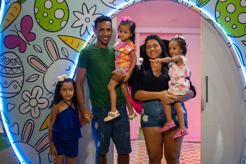 Rafael Thomaz levou toda a família para conhecer o Parque Centenário e a Vila de Páscoa