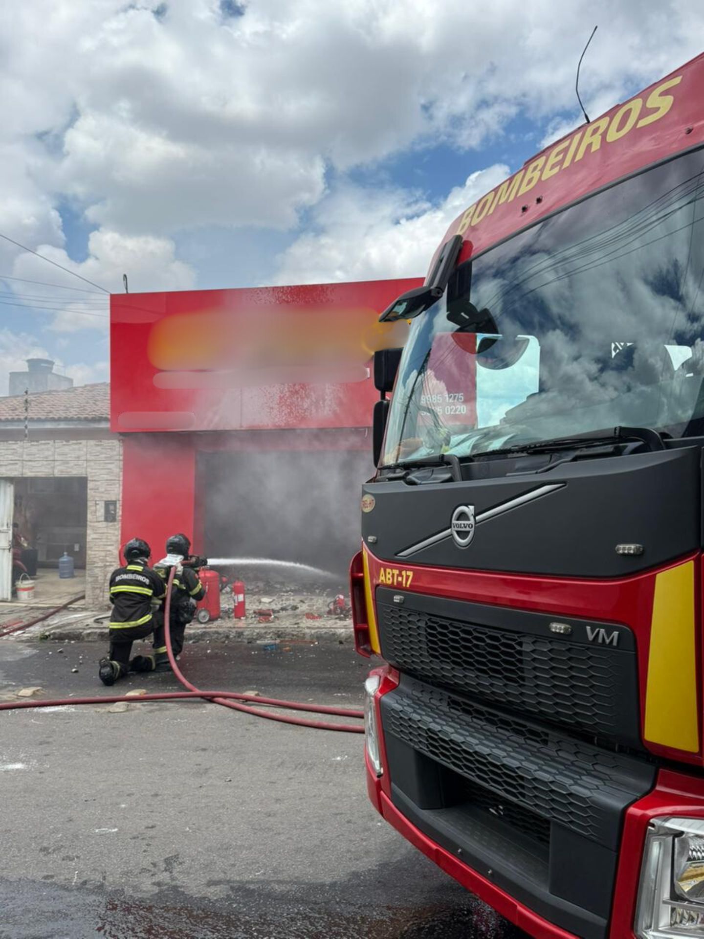 Fábrica de Fogos Incendiada