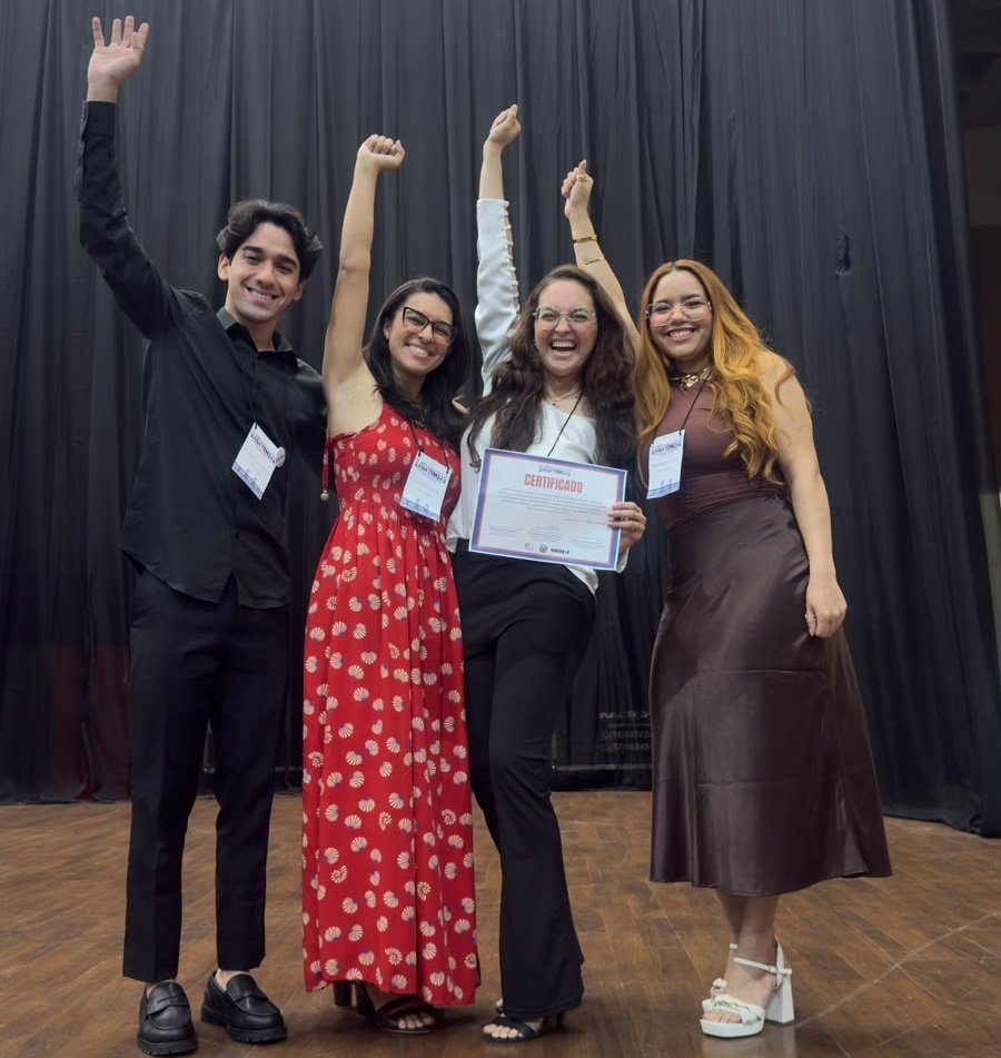 Pesquisa sobre pré-eclâmpsia rende prêmio nacional a estudantes de Medicina da Qualin