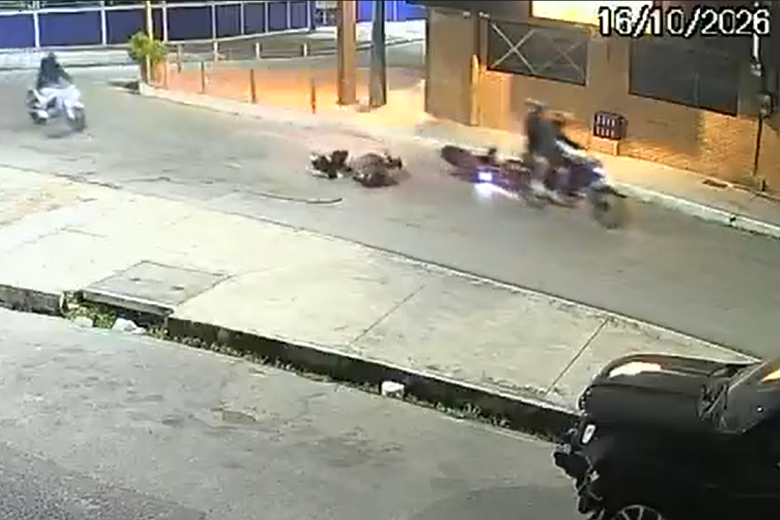 Polícia tenta descobrir rota de fuga de 4 suspeitos de assaltar motociclista por app no Poço; veja vídeo