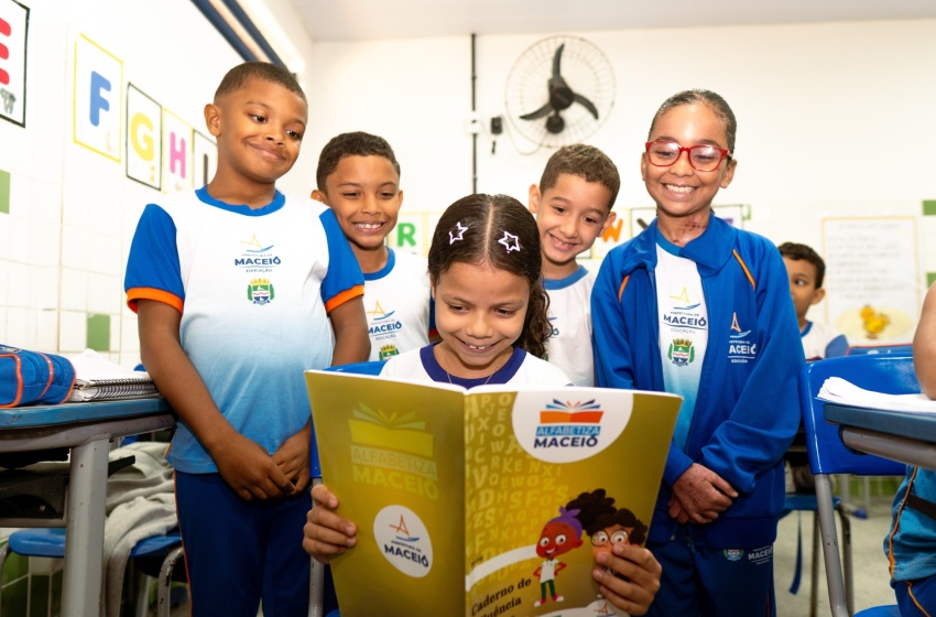 Matrícula para escolas municipais de Maceió começa em novembro; veja calendário