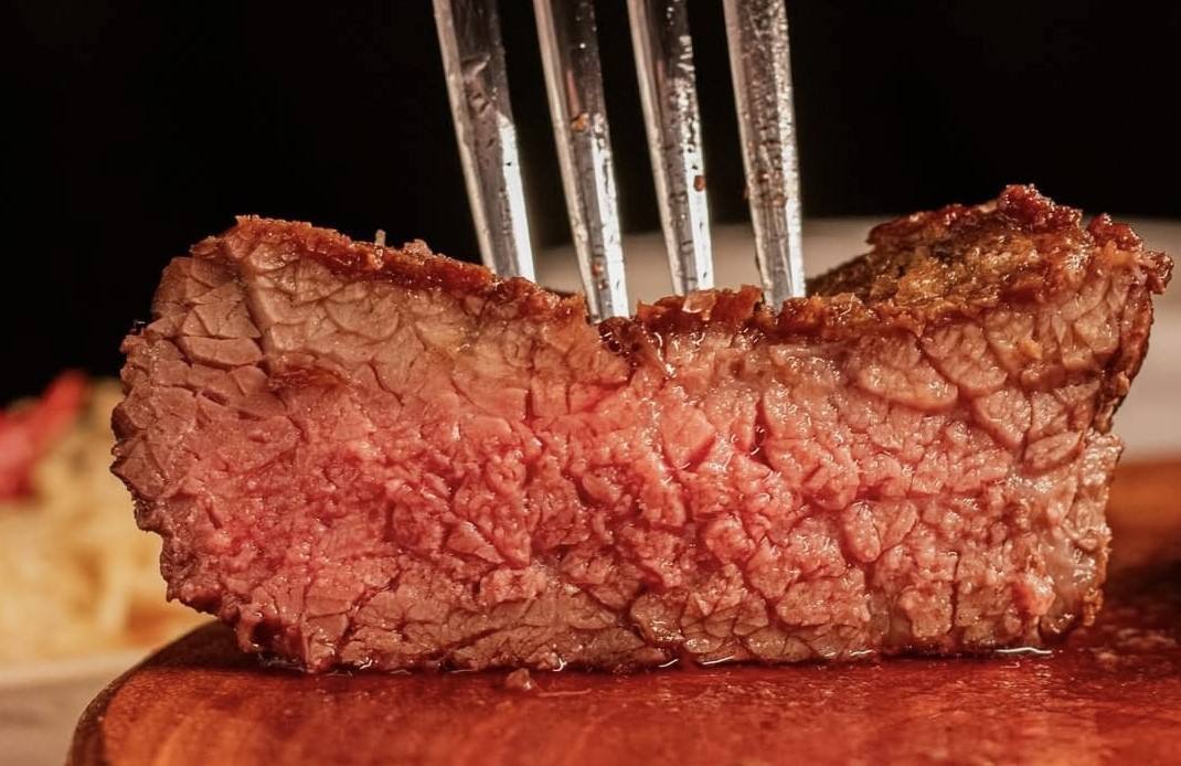 Tem carnes na brasa na Jatiúca, bora conhecer?