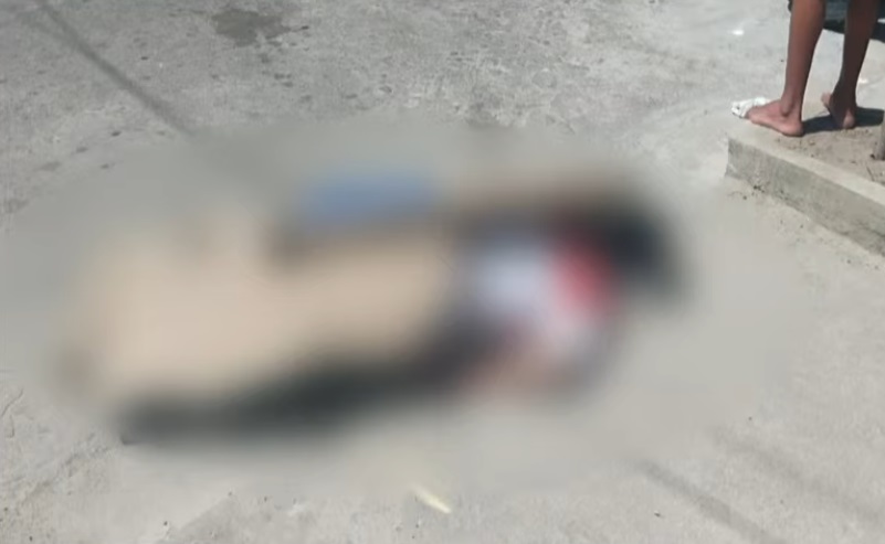 Homem é encontrado morto com marcas de pedradas após bebedeira em Cidade Universitária