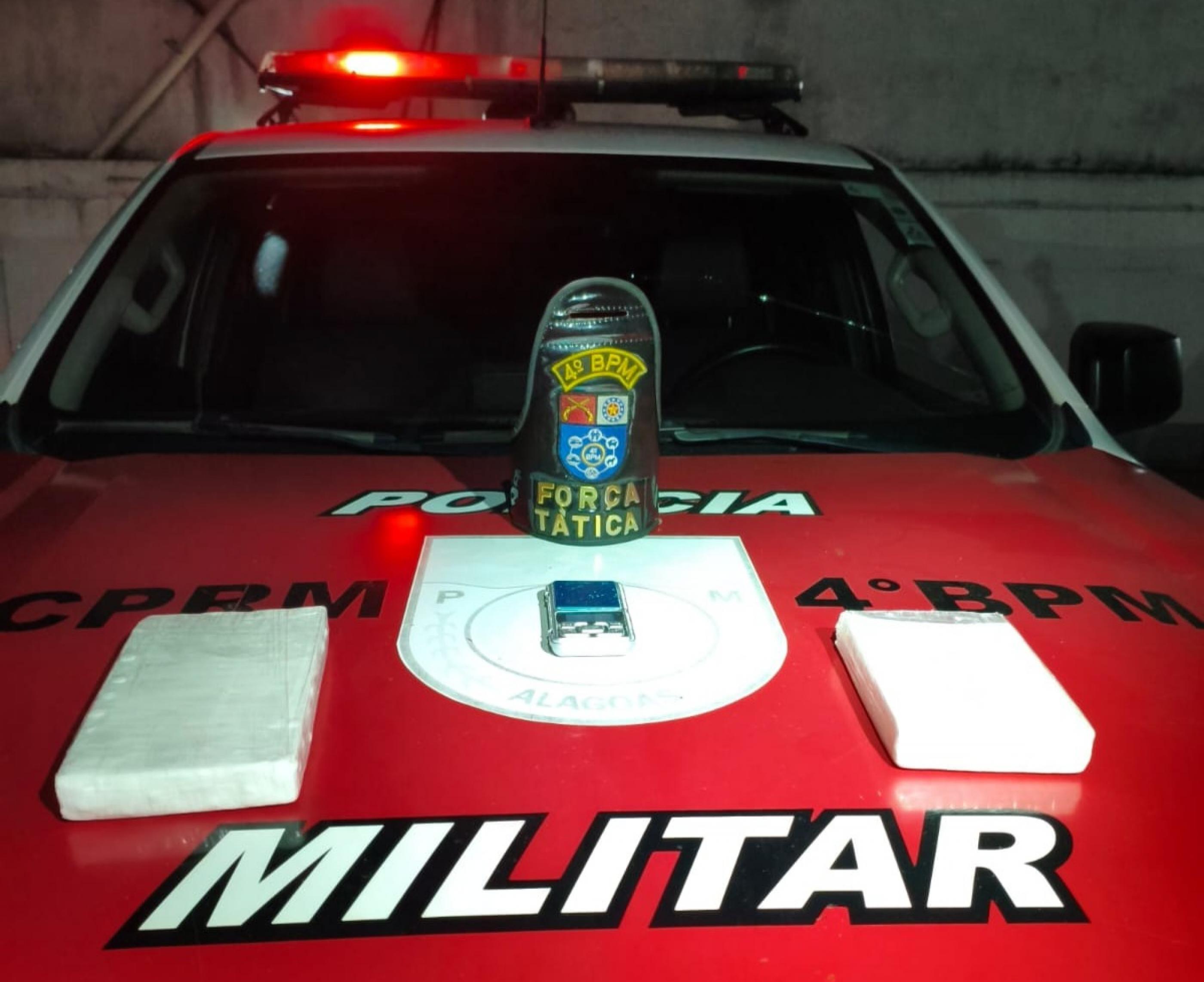 Homem é preso com quase 2 kg de cocaína dentro de casa no Clima Bom