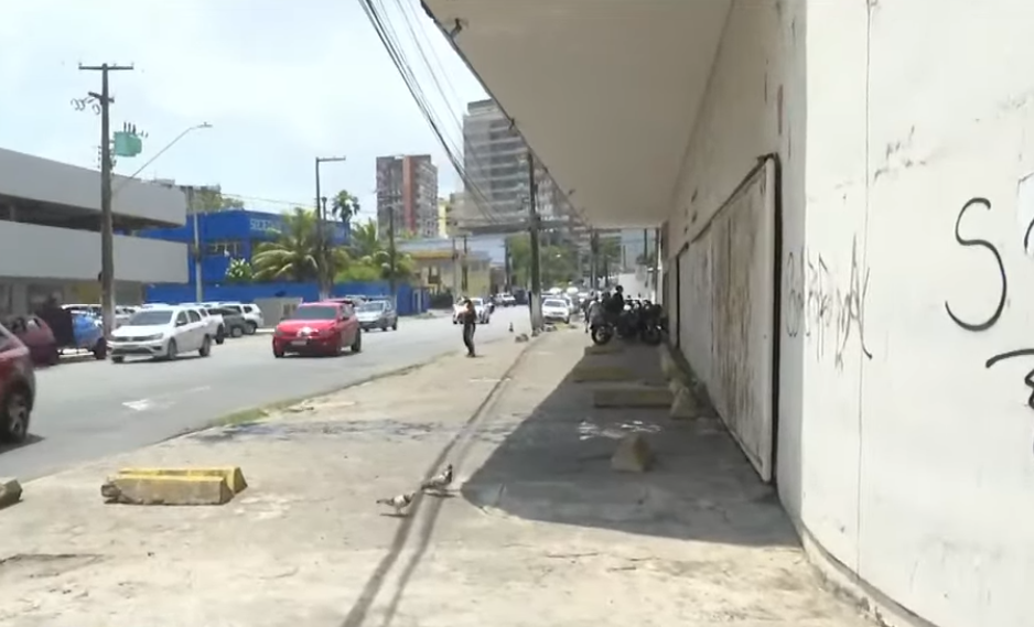 Região das Lojas Americanas, no Centro, passa por ações de ordenamento após retirada de pessoas em situação de rua