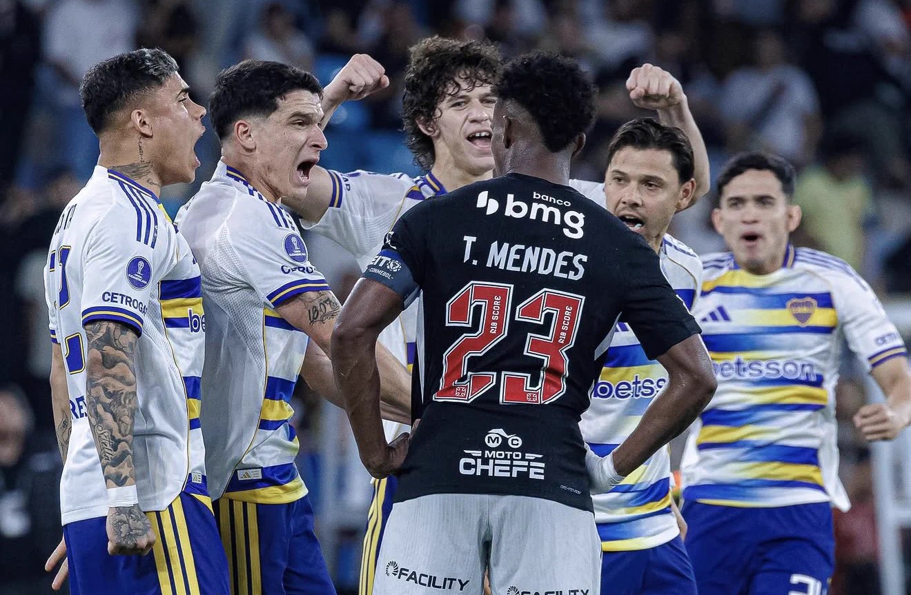 Jogadores do Boca Juniors respondem provocação de Thiago Mendes, do Vasco, após classificação no Maraca