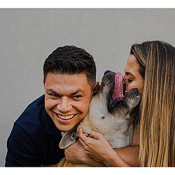Cachorro fez a festa durante ensaio