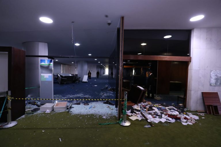 Divisa do Sal&amp;atilde;o Verde (C&amp;acirc;mara) e Sal&amp;atilde;o Azul (Senado)