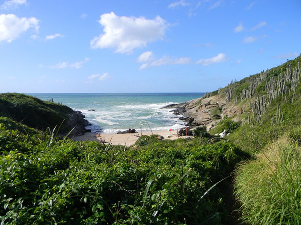 Praia de nudismo do Olho de Boi, em B&amp;uacute;zios, RJ &amp;mdash; Foto: Divulga&amp;ccedil;&amp;atilde;o/Portal Brasil Naturista]