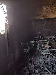 Sala de escola particular pega fogo e Bombeiros são acionados, em Arapiraca 