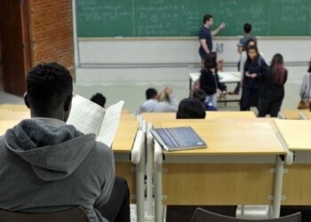 Nomeados 9 temas de redação do Enem 2025