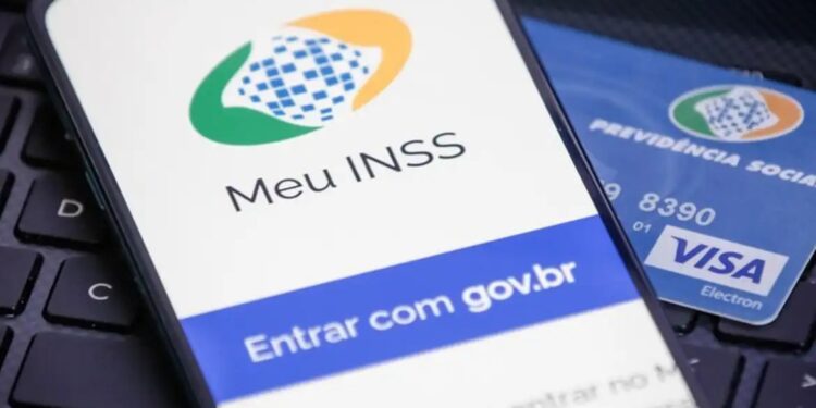 INSS volta atrás sobre reembolsar aposentados vítimas de descontos irregulares