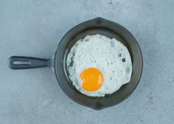 Especialistas revelam a quantidade ideal de ovos para comer no café da manhã