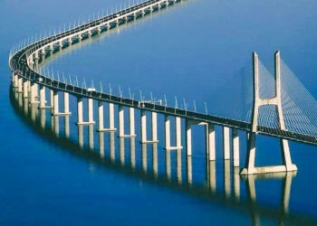 Maior ponte da Europa leva o nome de time do futebol brasileiro