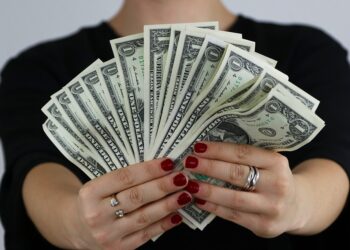 Corra: 23/09 é o último dia para garantir auxílio de R$ 6 mil