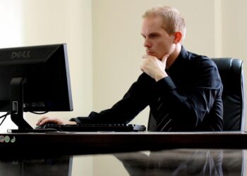 Você tem 30 anos de trabalho? Pode estar perdendo benefício todos os meses e não sabe