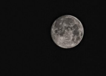 Esse material encontrado na Lua é capaz de mudar o futuro da Terra