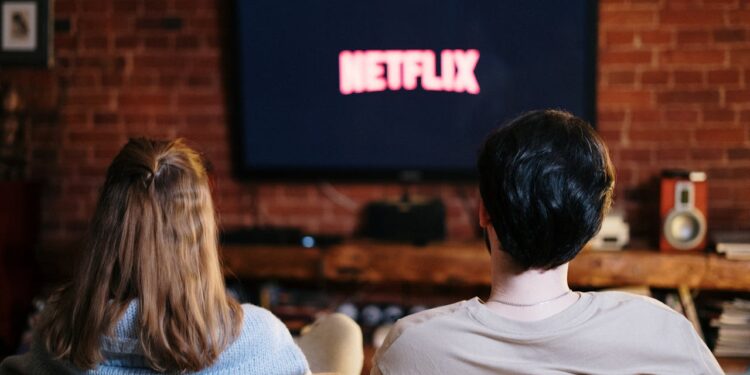 Médicos aprovaram, faz bem para a saúde: agora você pode se orgulhar de maratonar séries