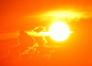 Tempestade solar se aproxima e deve abalar o planeta por uma semana