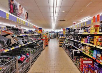 8 alimentos essenciais ganham descontos nos supermercados