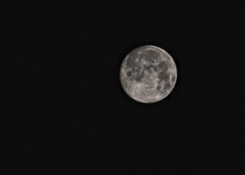 Caverna gigante foi descoberta na Lua e ela pode ser útil para os humanos