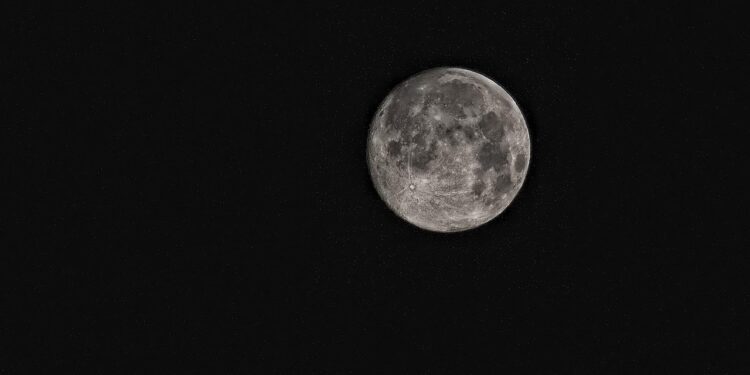 Caverna gigante foi descoberta na Lua e ela pode ser útil para os humanos