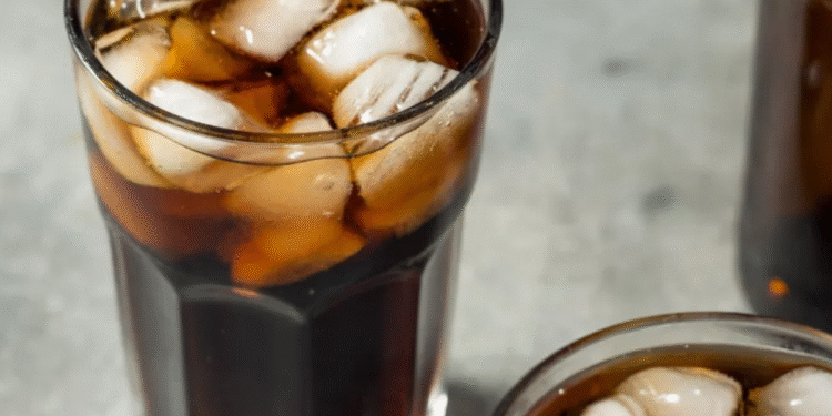 11 pessoas passam mal após beber refrigerante com substância controlada