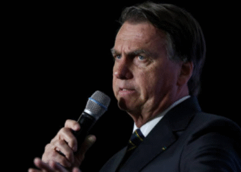 Esse é o ator que vai interpretar Jair Bolsonaro em filme de Hollywood