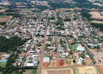 Cidadezinha de 9 mil habitantes recebe mais de R$ 600 milhões e vira “terra prometida” para quem está desempregado