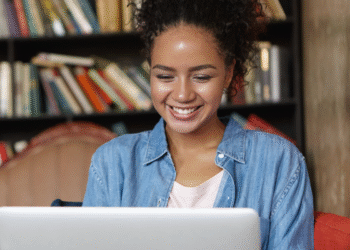 Empresa de tecnologia abre 82.828 vagas em cursos técnicos: prepare-se para a profissão do futuro