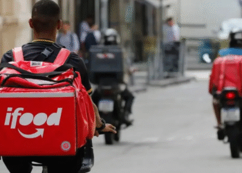 Quanto ganha um entregador do iFood trabalhando apenas 4 horas por dia?