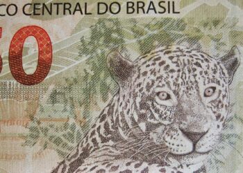 Aviso urgente para quem tem conta ativa na Caixa, Bradesco ou Nubank nesta segunda-feira (22/12)