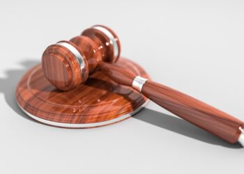Conheça os limites legais para exercer funções fora do seu cargo