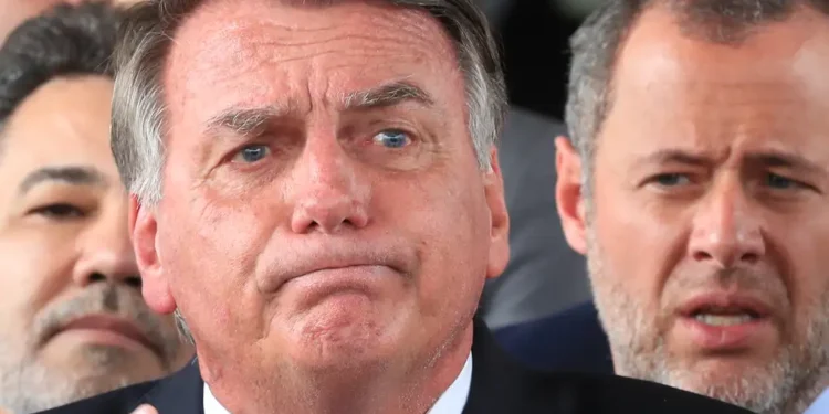 Nada de luxo: brasileiros se surpreendem ao ver o que Bolsonaro está comendo na prisão