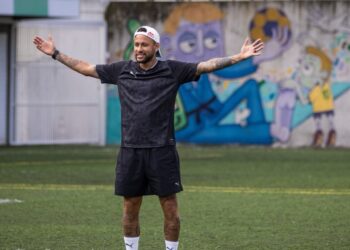 Logo após o fim do Brasileirão: Neymar está de saída para os EUA e Messi já foi comunicado