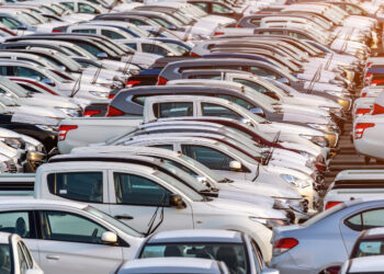 Taxas vão subir e carros devem ficar mais caros no Brasil em 2026
