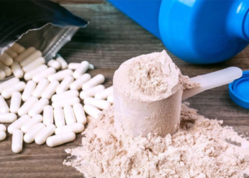 Anvisa proíbe a venda de 4 marcas de suplementos e produtos começam a ser removidos das prateleiras